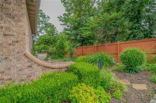 1504 Chapel Hill Drive, Bentonville, AR 72712