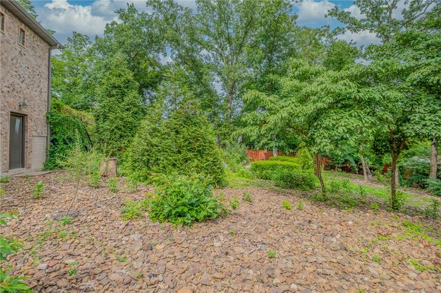 1504 Chapel Hill Drive, Bentonville, AR 72712