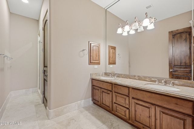 10580 E YEARLING Drive, Scottsdale, AZ 85255