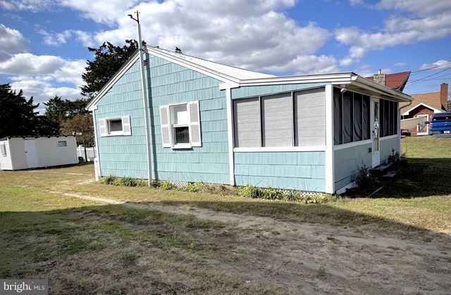 203 S BAY SHORE DR, Milton, DE 19968