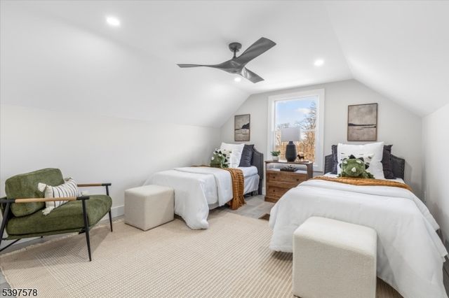 15 Princeton Pl, Clifton City, NJ 07014