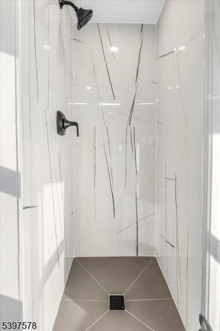 15 Princeton Pl, Clifton City, NJ 07014