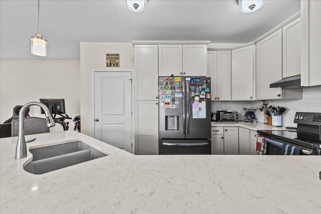132 Stillwater Ln Unit 7, Williston, VT 05495