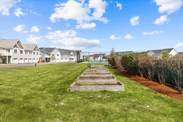 132 Stillwater Ln Unit 7, Williston, VT 05495