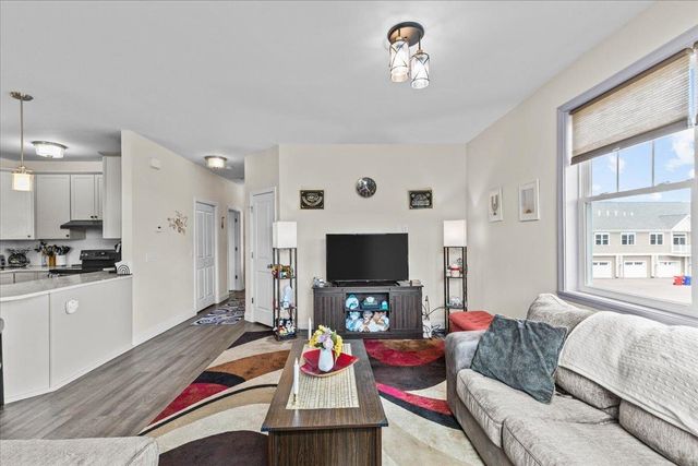 132 Stillwater Ln Unit 7, Williston, VT 05495