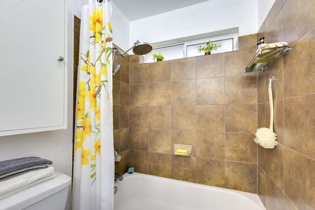 507 Clear Spring LN, Leander, TX 78641