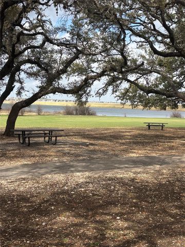 507 Clear Spring LN, Leander, TX 78641