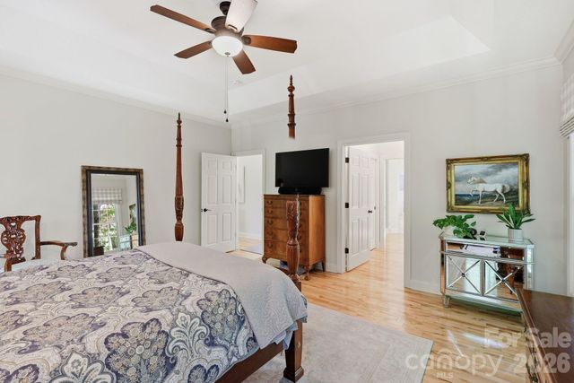 89 Dallas Drive, Hendersonville, NC 28739