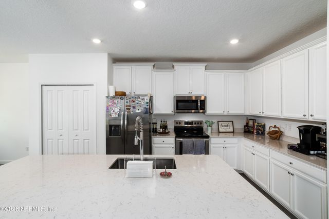 7206 ROLLING CREEK Lane, Jacksonville, FL 32222