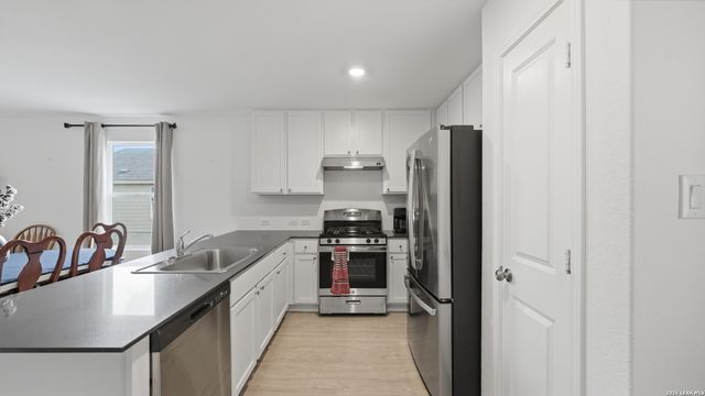 9223 Honey Mesquite, Seguin, TX 78155