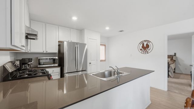 9223 Honey Mesquite, Seguin, TX 78155