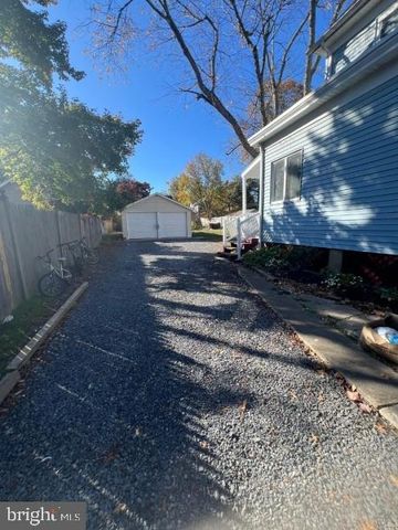 305 STOCKTON ST, Hightstown, NJ 08520