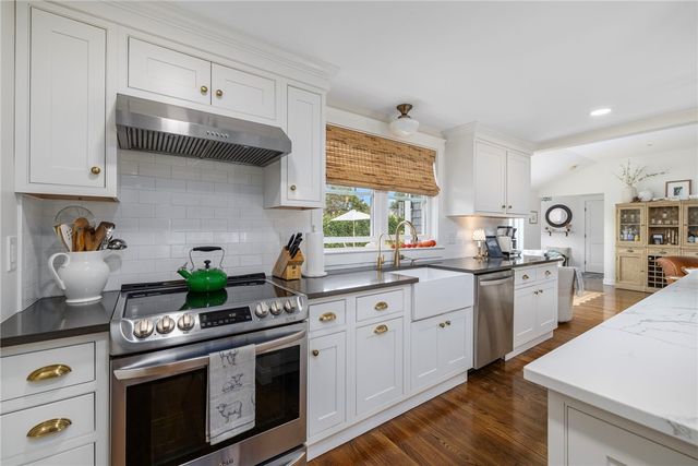 129 Fieldwood Avenue, Seekonk, MA 02771