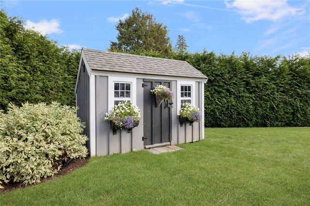 129 Fieldwood Avenue, Seekonk, MA 02771