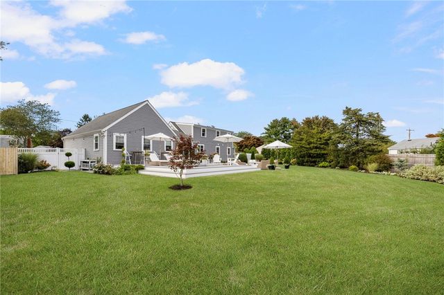 129 Fieldwood Avenue, Seekonk, MA 02771