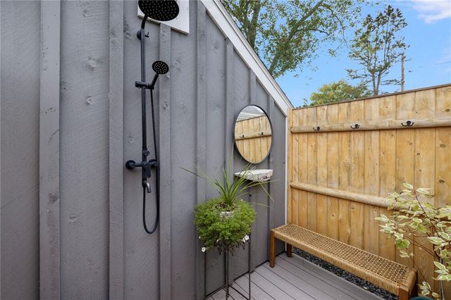 129 Fieldwood Avenue, Seekonk, MA 02771