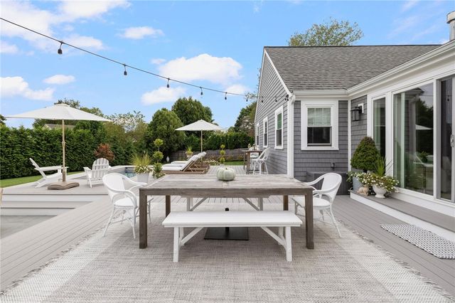 129 Fieldwood Avenue, Seekonk, MA 02771