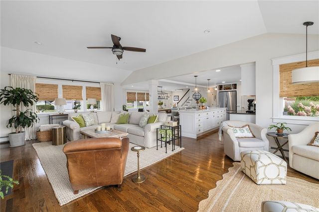 129 Fieldwood Avenue, Seekonk, MA 02771