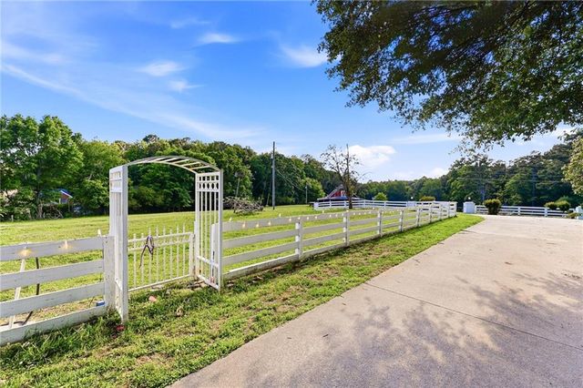 4703 Mount Vernon Road, Gainesville, GA 30501