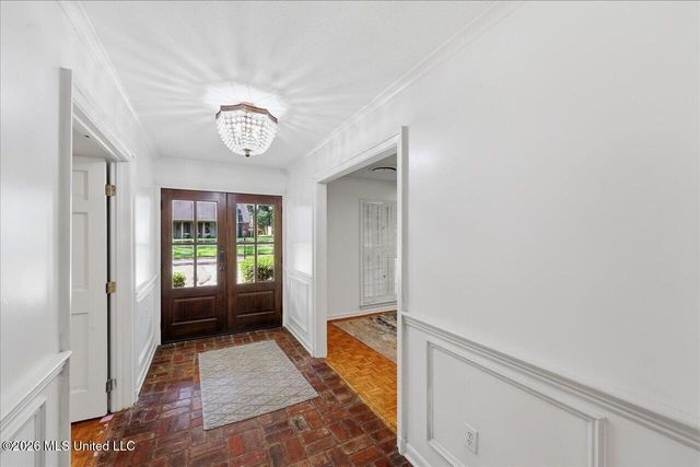 5440 Saratoga Drive, Jackson, MS 39211