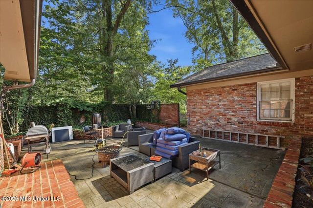 5440 Saratoga Drive, Jackson, MS 39211