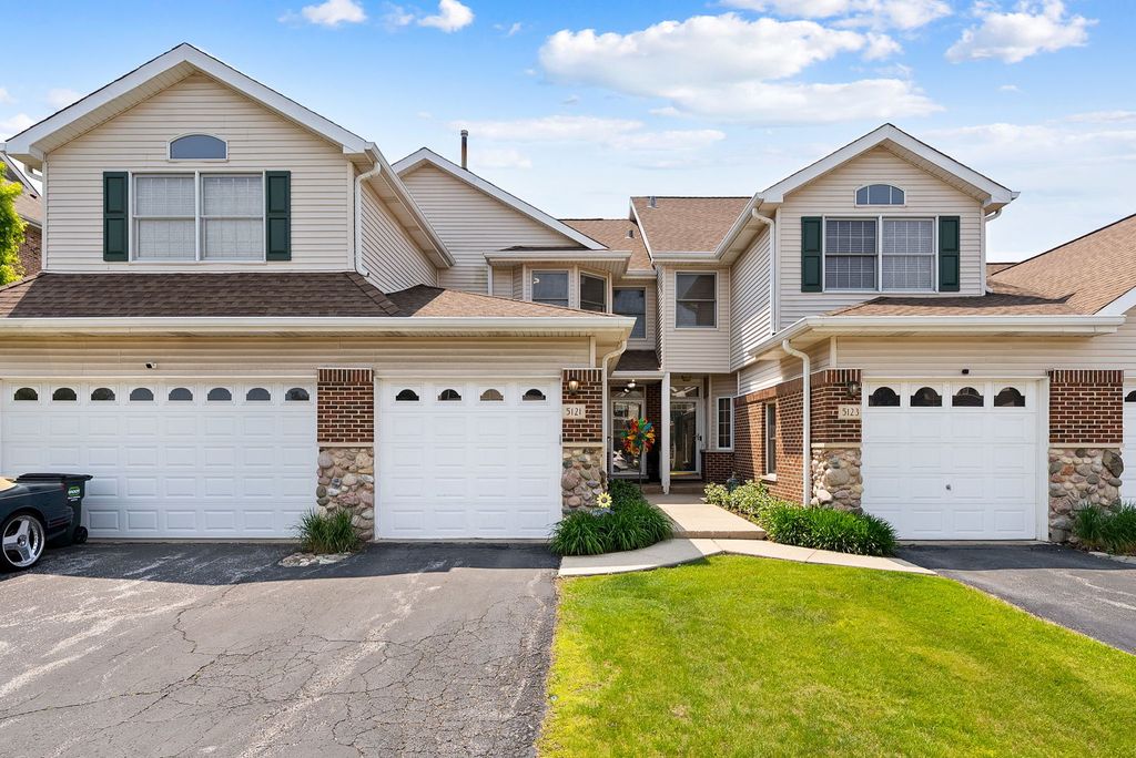 5121 Deblin Lane, Oak Lawn, IL 60453