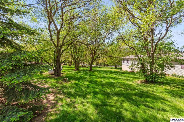 4441 Bernadette Avenue, Bellevue, NE 68147