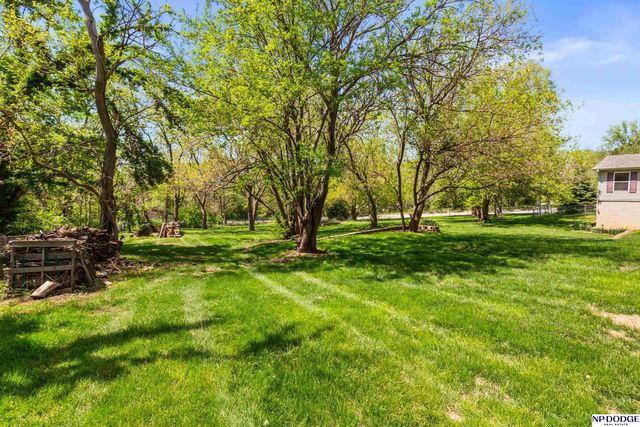 4441 Bernadette Avenue, Bellevue, NE 68147