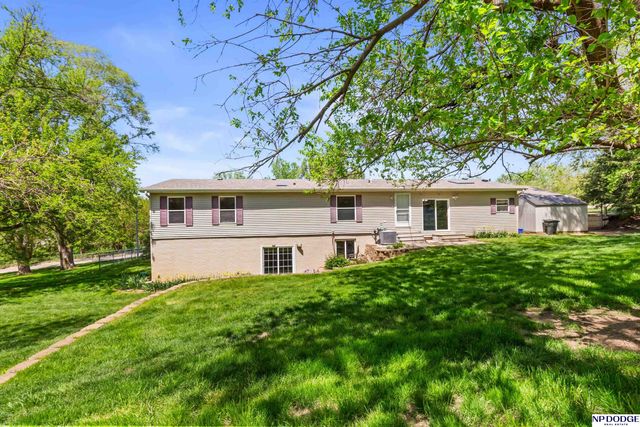 4441 Bernadette Avenue, Bellevue, NE 68147