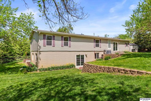 4441 Bernadette Avenue, Bellevue, NE 68147