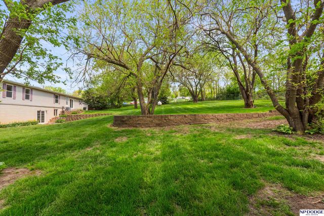 4441 Bernadette Avenue, Bellevue, NE 68147