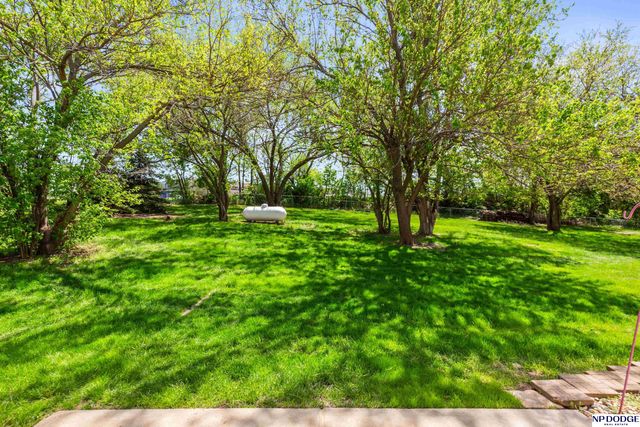 4441 Bernadette Avenue, Bellevue, NE 68147