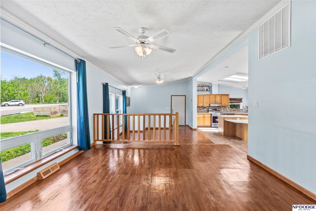 4441 Bernadette Avenue, Bellevue, NE 68147