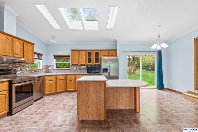4441 Bernadette Avenue, Bellevue, NE 68147
