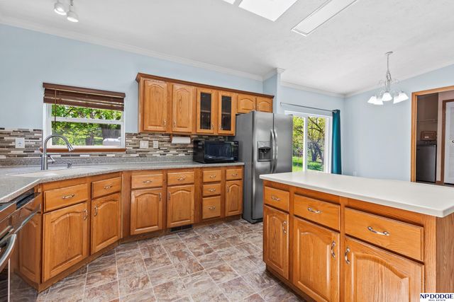 4441 Bernadette Avenue, Bellevue, NE 68147