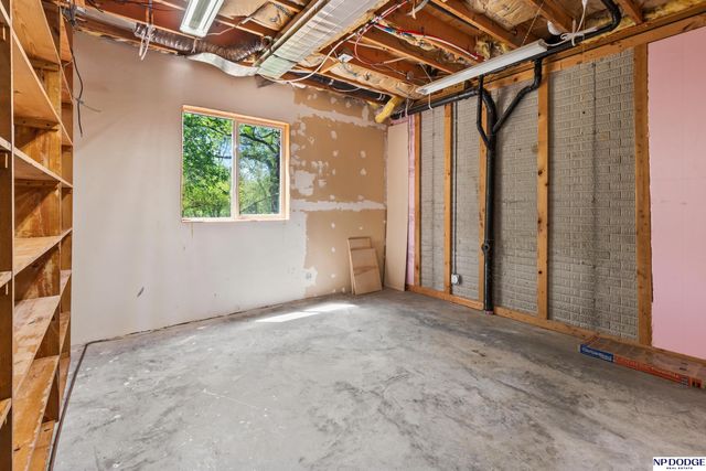 4441 Bernadette Avenue, Bellevue, NE 68147