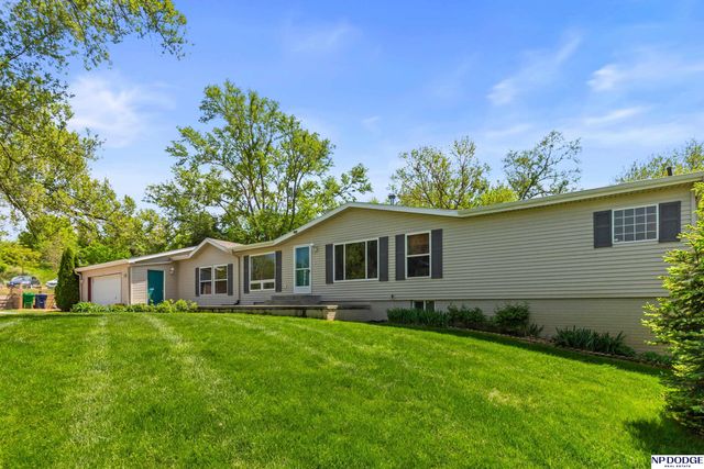 4441 Bernadette Avenue, Bellevue, NE 68147