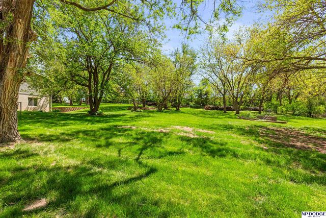 4441 Bernadette Avenue, Bellevue, NE 68147