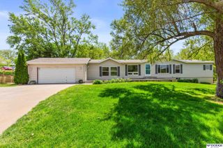 4441 Bernadette Avenue, Bellevue, NE 68147