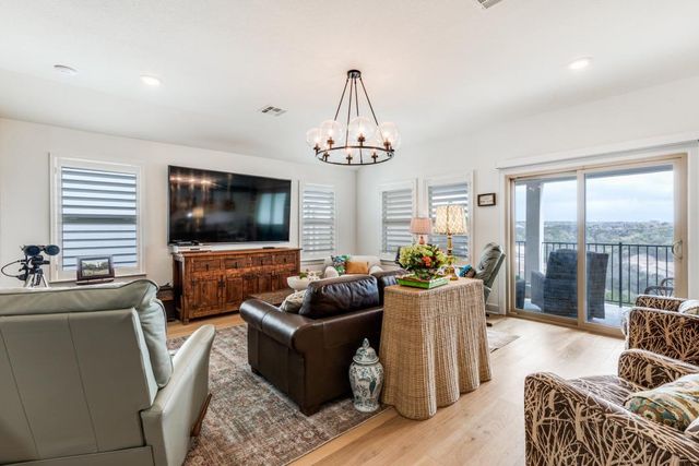 2540 Costa Del Sol DR 46, Leander, TX 78641