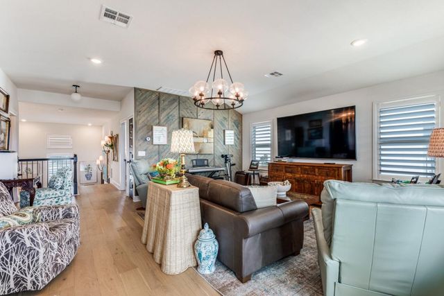 2540 Costa Del Sol DR 46, Leander, TX 78641