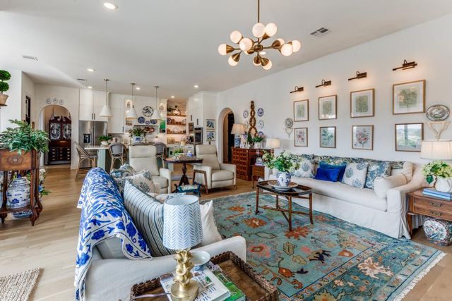 2540 Costa Del Sol DR 46, Leander, TX 78641