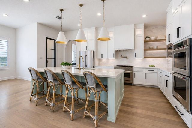 2540 Costa Del Sol DR 46, Leander, TX 78641