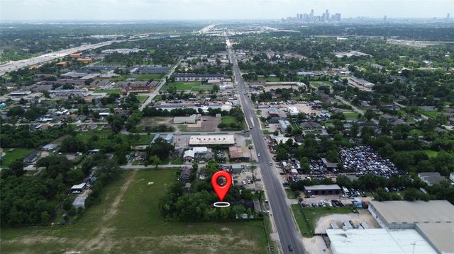 8020 Jensen Drive, Houston, TX 77093