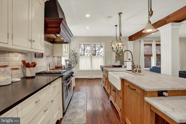 1140 WINDSOR RD, Mechanicsburg, PA 17050