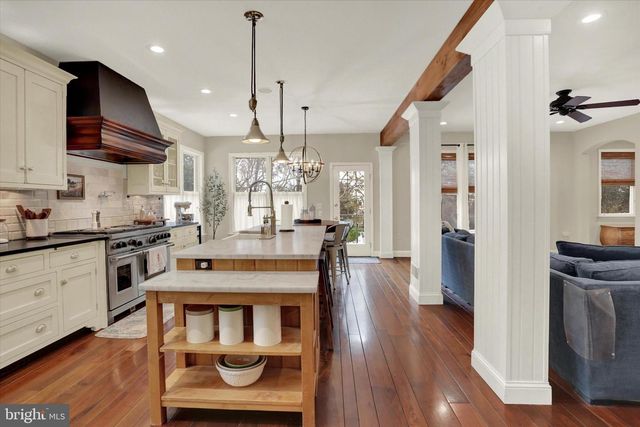 1140 WINDSOR RD, Mechanicsburg, PA 17050