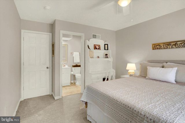 1140 WINDSOR RD, Mechanicsburg, PA 17050