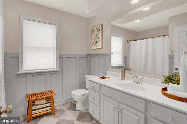 1140 WINDSOR RD, Mechanicsburg, PA 17050