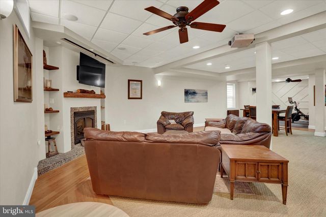 1140 WINDSOR RD, Mechanicsburg, PA 17050