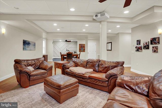 1140 WINDSOR RD, Mechanicsburg, PA 17050